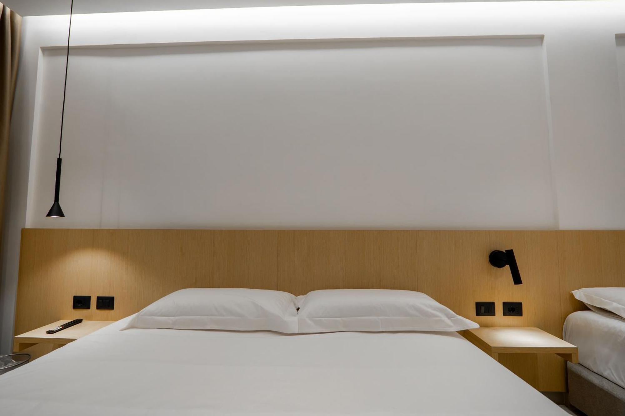 Austin Boutique Hotel Sarande Exterior photo