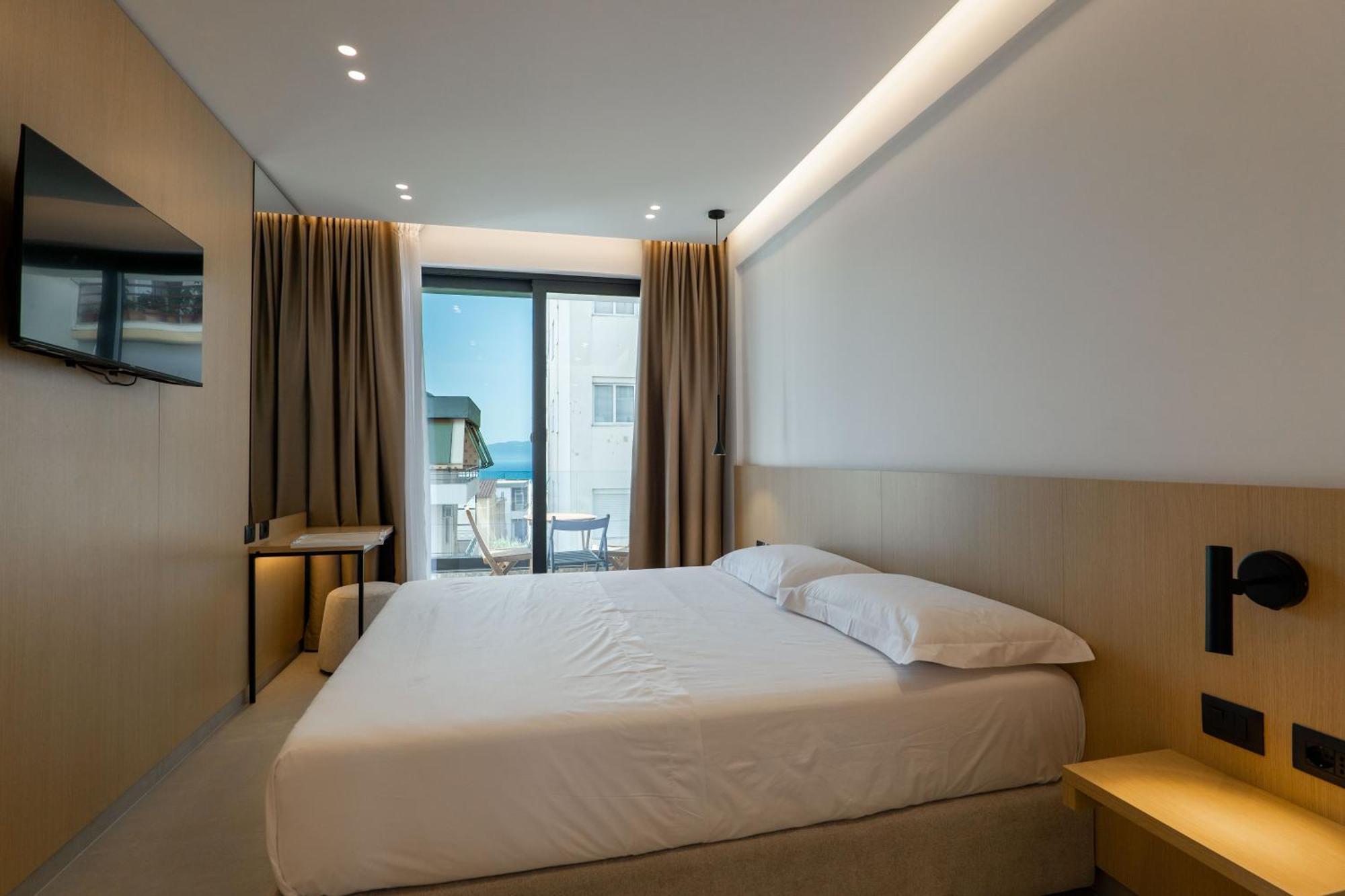 Austin Boutique Hotel Sarande Exterior photo