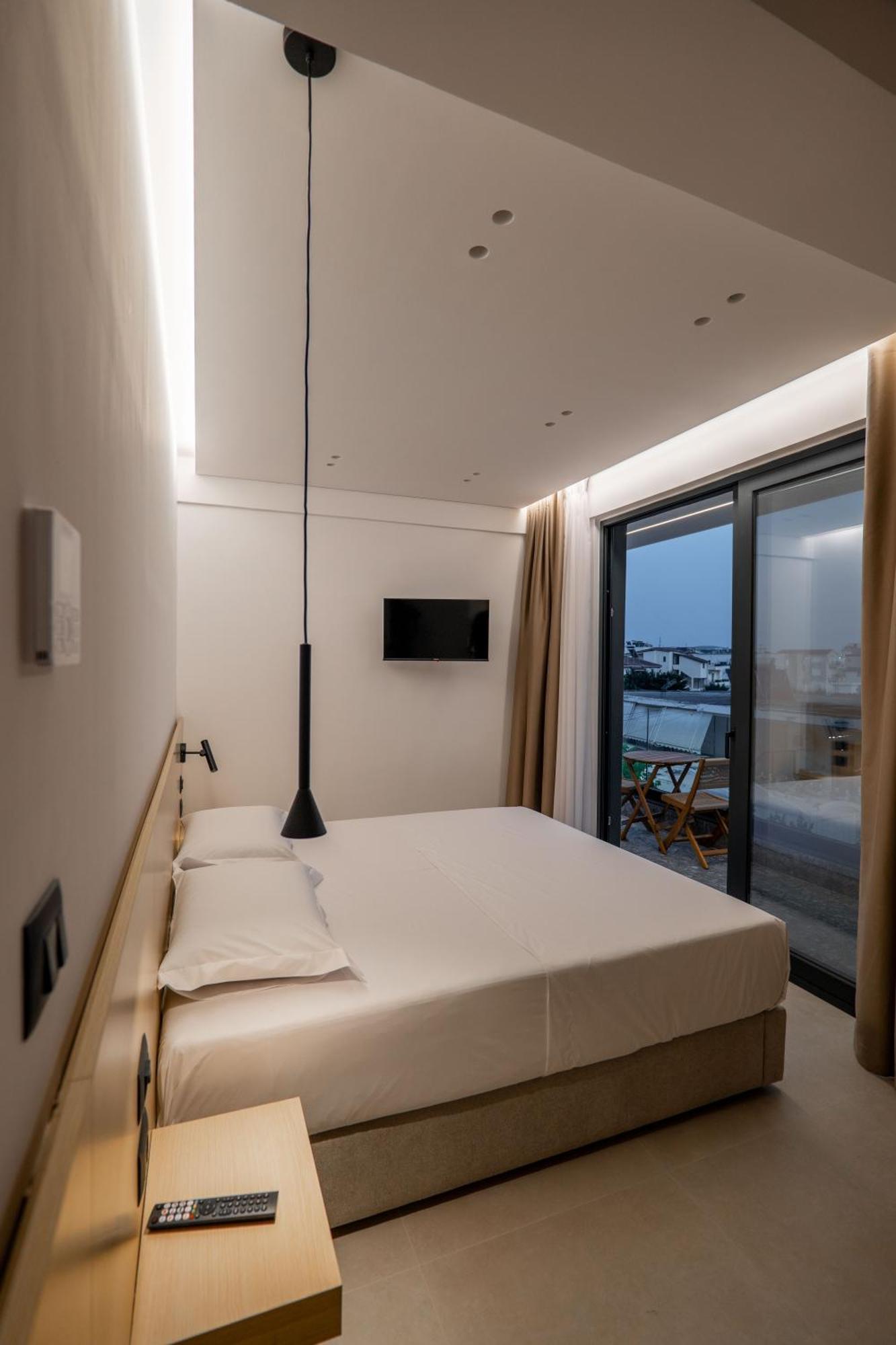 Austin Boutique Hotel Sarande Exterior photo