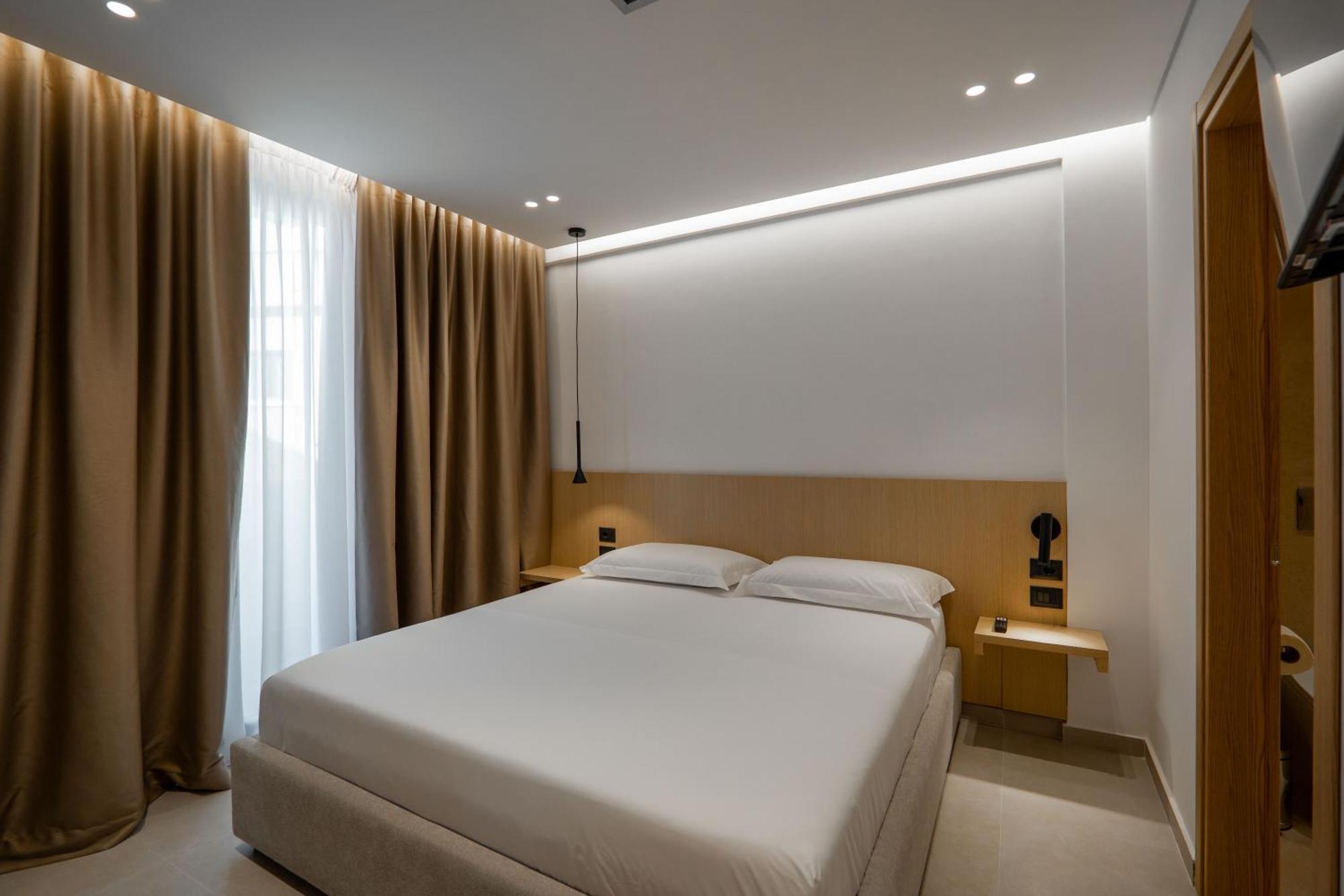 Austin Boutique Hotel Sarande Exterior photo
