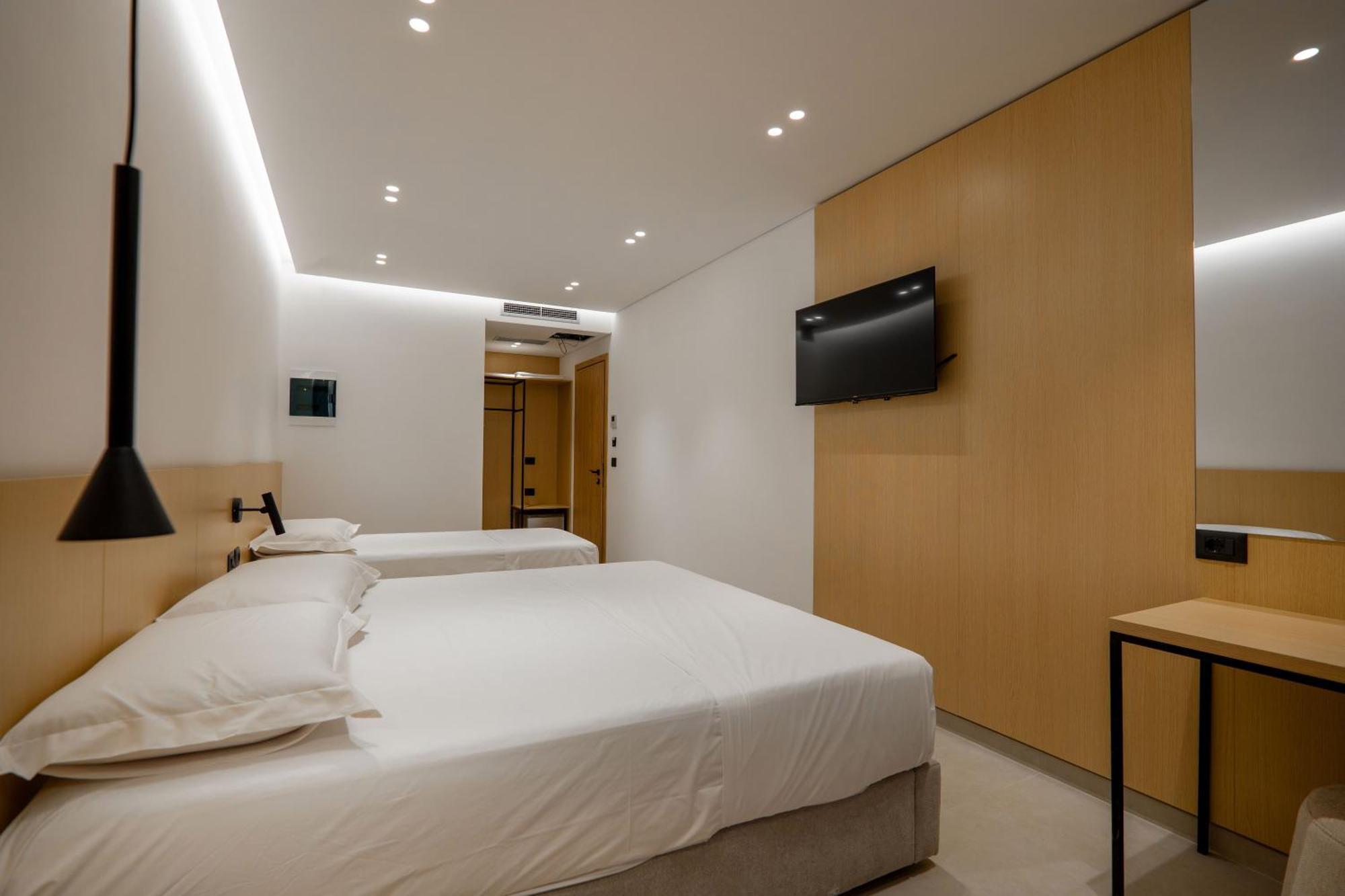 Austin Boutique Hotel Sarande Exterior photo