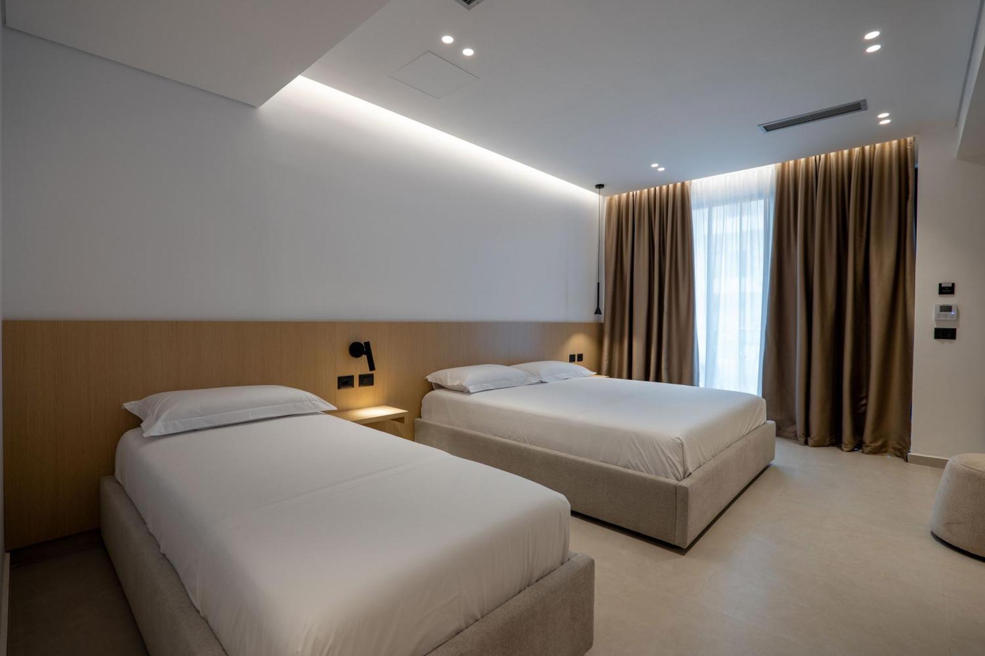 Austin Boutique Hotel Sarande Exterior photo
